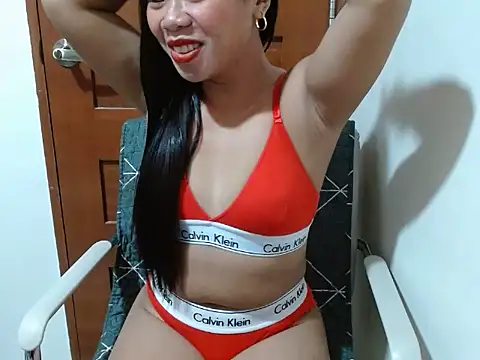 Snapshot of Petite_Jeramae22 chatting on February 19, 2026, 11:56 pm Petite Jeramae22 online show from February 19, 2026, 11:56 pm