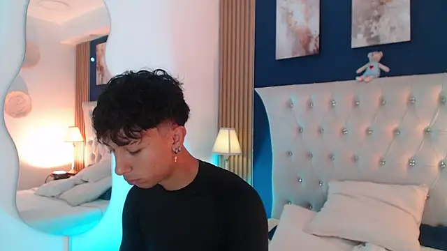 Aiden Rivers  online show from April 9, 2026, 12:54 pm