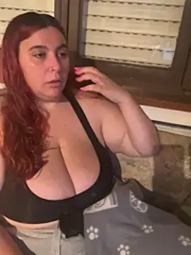 Sandragll online show from July 16, 2026, 9:43 pm