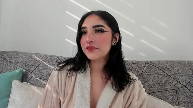 Snapshot of Kattengel_ chatting on March 26, 2026, 9:42 pm Kattengel online show from March 26, 2026, 9:42 pm