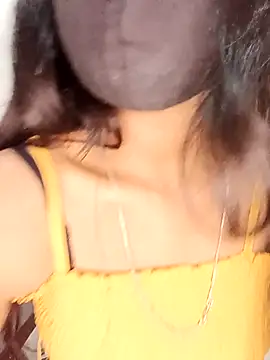 Cutie babes01 online show from March 26, 2026, 6:35 pm