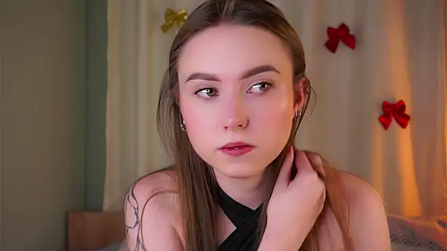 Snapshot of LorileeRuetz chatting on February 23, 2026, 12:02 pm LorileeRuetz online show from February 23, 2026, 12:02 pm