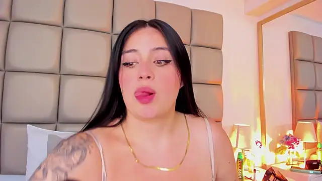 Snapshot of annybentleii chatting on February 26, 2026, 7:35 pm annybentleii online show from February 26, 2026, 7:35 pm