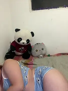 Snapshot of Caro_candy chatting on February 16, 2026, 6:26 pm Caro candy online show from February 16, 2026, 6:26 pm