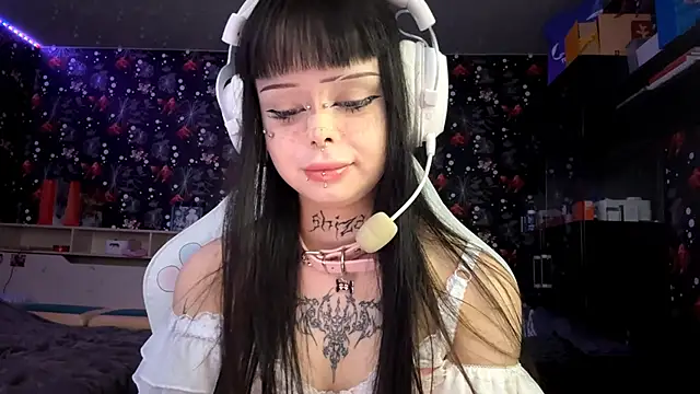 Snapshot of Luna_Sohotti chatting on March 1, 2026, 1:35 pm Luna Sohotti online show from March 1, 2026, 1:35 pm