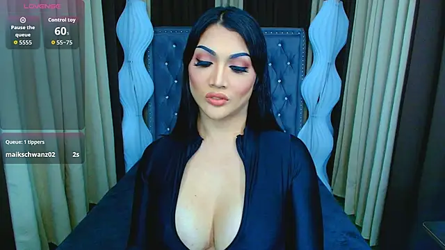 Snapshot of Laureen_Hilton chatting on February 21, 2026, 12:06 pm Laureen Hilton online show from February 21, 2026, 12:06 pm