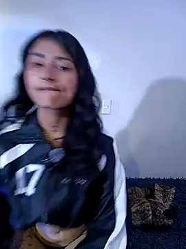 Snapshot of Lili__Clan chatting on March 28, 2026, 5:56 pm Lili Clan online show from March 28, 2026, 5:56 pm