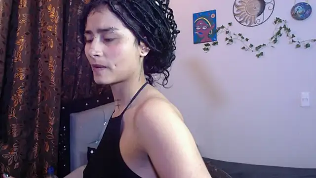 Snapshot of Lili__Clan chatting on July 12, 2026, 5:31 am Lili Clan online show from July 12, 2026, 5:31 am