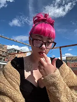 Snapshot of SweetGigi420 chatting on February 21, 2026, 7:59 pm SweetGigi420 online show from February 21, 2026, 7:59 pm