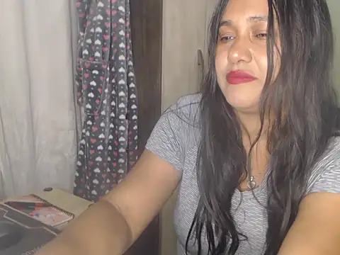 Snapshot of SexyGalletita chatting on February 27, 2026, 2:44 am SexyGalletita online show from February 27, 2026, 2:44 am