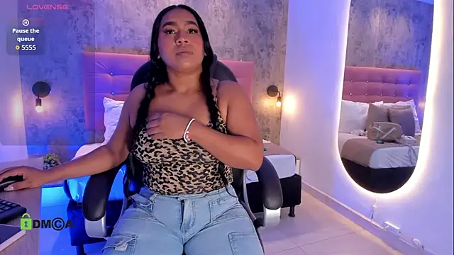 brithanycampbell online show from May 11, 2026, 12:00 pm