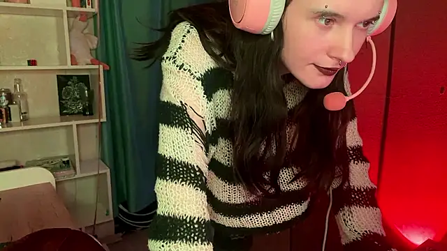 Snapshot of MabelDefina chatting on March 7, 2026, 1:08 pm MabelDefina online show from March 7, 2026, 1:08 pm