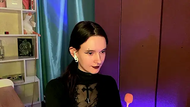 Snapshot of MabelDefina chatting on March 17, 2026, 11:02 am MabelDefina online show from March 17, 2026, 11:02 am