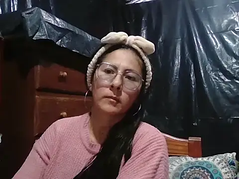 Snapshot of Lulu_036 chatting on March 6, 2026, 9:55 pm Lulu 036 online show from March 6, 2026, 9:55 pm