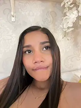 AlessiaVallmont online show from March 28, 2026, 9:14 pm