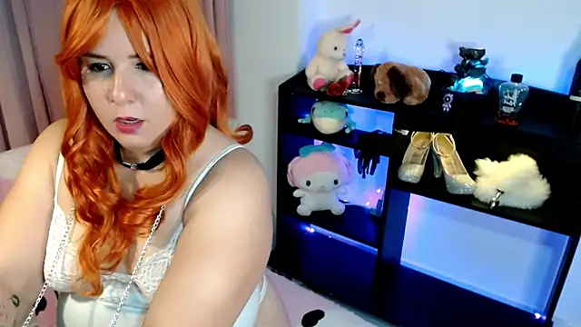 Snapshot of Queen_Genevieve chatting on May 8, 2026, 10:37 pm Queen Genevieve online show from May 8, 2026, 10:37 pm