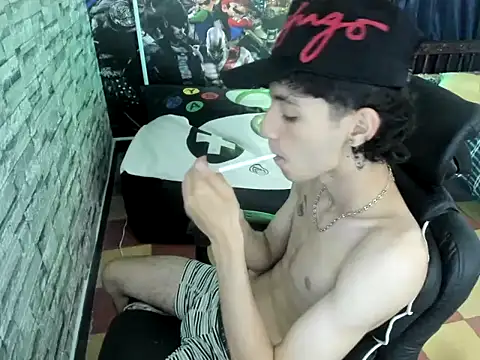 Snapshot of wex_077 chatting on March 3, 2026, 1:12 am wex 077 online show from March 3, 2026, 1:12 am