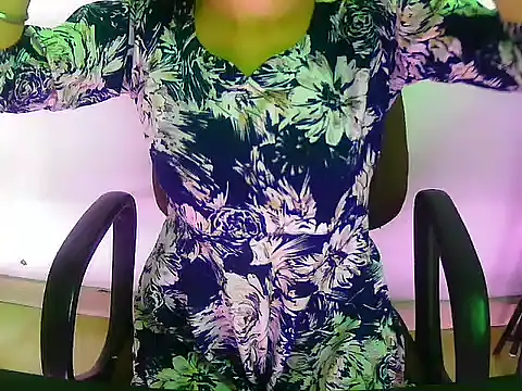 Snapshot of Hotsurbhi chatting on February 21, 2026, 4:13 am Hotsurbhi online show from February 21, 2026, 4:13 am