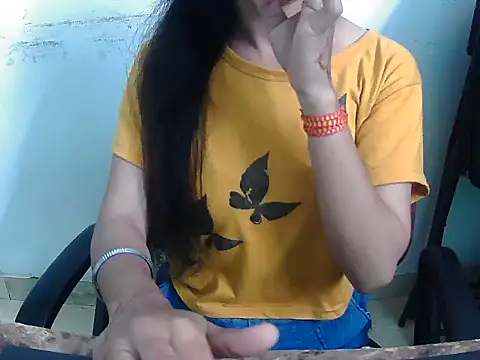 Snapshot of Hotsurbhi chatting on March 7, 2026, 3:58 am Hotsurbhi online show from March 7, 2026, 3:58 am