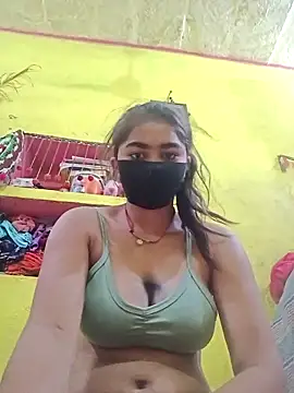 Snapshot of Cute_Mahek99 chatting on April 25, 2026, 12:02 am Cute Mahek99 online show from April 25, 2026, 12:02 am