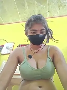 Snapshot of Cute_Mahek99 chatting on May 28, 2026, 11:24 pm Cute Mahek99 online show from May 28, 2026, 11:24 pm