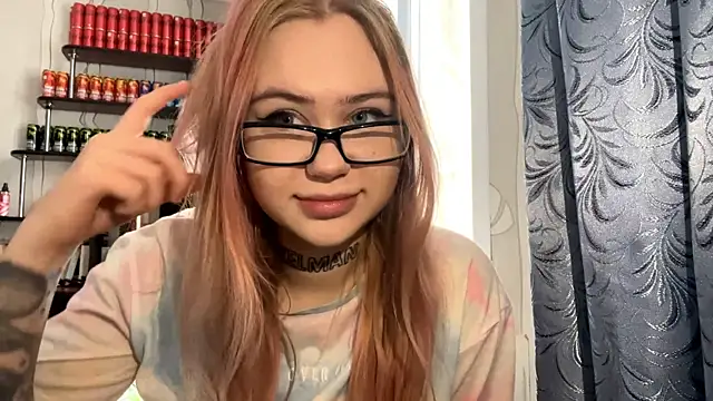 Snapshot of NeelyDalonzo chatting on February 25, 2026, 9:19 am NeelyDalonzo online show from February 25, 2026, 9:19 am