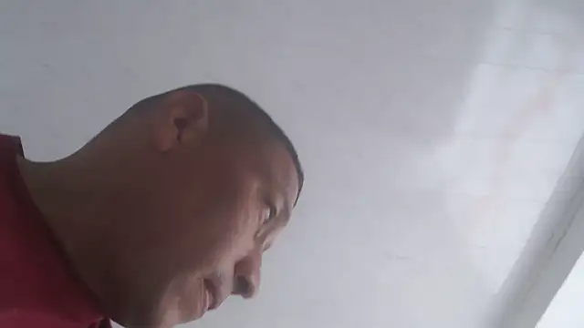 pareja latina2214 online show from February 24, 2026, 8:07 pm