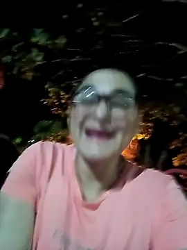 Snapshot of pareja_latina2214 chatting on March 17, 2026, 1:10 am pareja latina2214 online show from March 17, 2026, 1:10 am