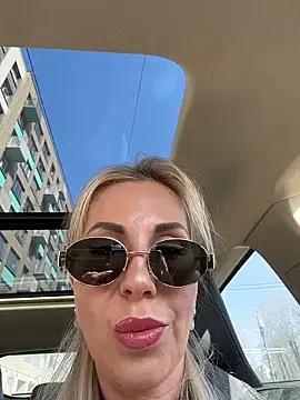 LisaMurr online show from April 8, 2026, 10:26 am