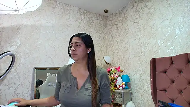 SelinaRussell online show from May 29, 2026, 1:58 am