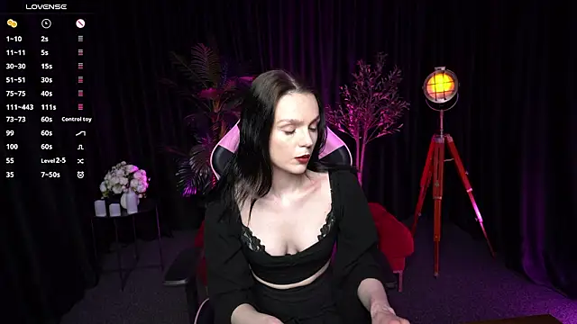 Snapshot of Wild_Alice_me chatting on March 26, 2026, 4:12 pm Wild Alice me online show from March 26, 2026, 4:12 pm