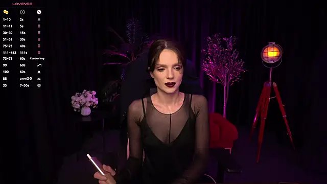 Snapshot of Wild_Alice_me chatting on May 8, 2026, 3:39 pm Wild Alice me online show from May 8, 2026, 3:39 pm