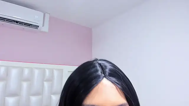 Liia Collins online show from March 12, 2026, 6:03 pm