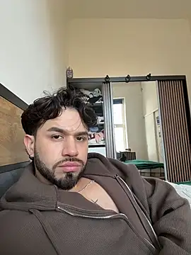 Snapshot of jjgr29 chatting on March 13, 2026, 1:51 pm jjgr29 online show from March 13, 2026, 1:51 pm