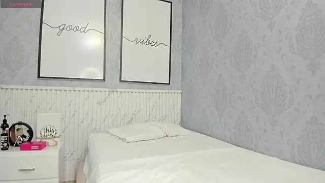 beautydoll18  online show from April 7, 2026, 10:26 am