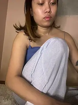 Snapshot of Thezassygirl chatting on February 23, 2026, 12:19 am Thezassygirl online show from February 23, 2026, 12:19 am