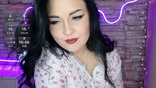 SableGoddess  online show from April 14, 2026, 8:48 pm