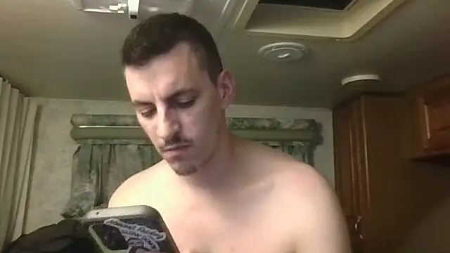 luverrboyy online show from June 10, 2026, 4:34 am