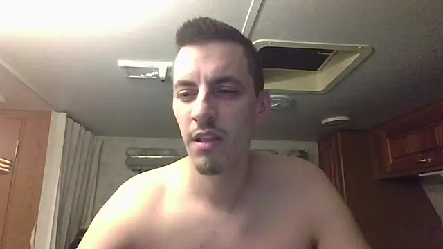 luverrboyy online show from June 18, 2026, 2:34 am