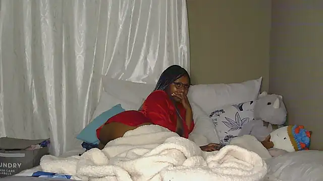 Snapshot of EBONYDEEVA68 chatting on February 27, 2026, 1:27 am EBONYDEEVA68 online show from February 27, 2026, 1:27 am