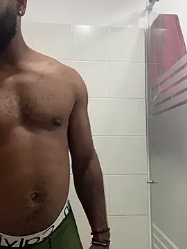 Snapshot of el_guille1 chatting on February 27, 2026, 2:55 am el guille1 online show from February 27, 2026, 2:55 am