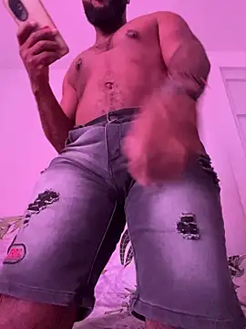 Snapshot of el_guille1 chatting on March 6, 2026, 8:16 pm el guille1 online show from March 6, 2026, 8:16 pm