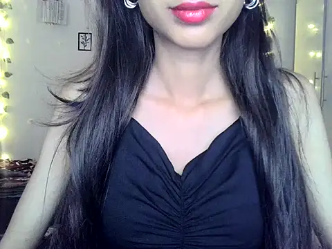 SIKSHA SINGH online show from April 4, 2026, 5:32 pm