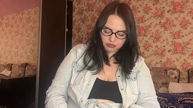 CherylEdwards online show from March 28, 2026, 10:59 am