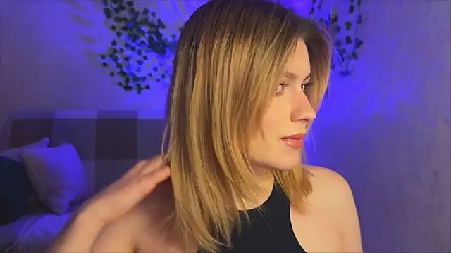 Snapshot of rinamandarina chatting on February 20, 2026, 5:24 pm rinamandarina online show from February 20, 2026, 5:24 pm