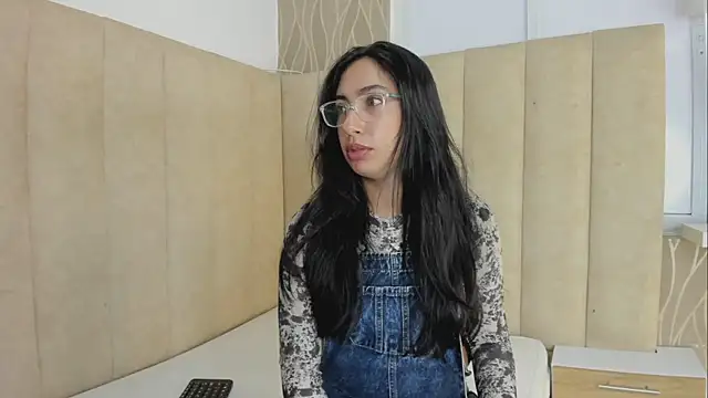 Snapshot of Kali_morrigan chatting on February 24, 2026, 2:04 pm Kali morrigan online show from February 24, 2026, 2:04 pm