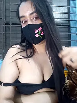 Snapshot of Choco_Mau chatting on February 21, 2026, 7:26 pm Choco Mau online show from February 21, 2026, 7:26 pm