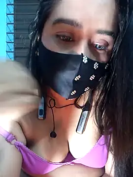 Snapshot of Choco_Mau chatting on February 25, 2026, 6:28 pm Choco Mau online show from February 25, 2026, 6:28 pm