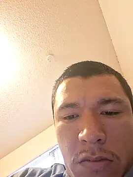 gueboloco2626 online show from February 19, 2026, 2:13 pm