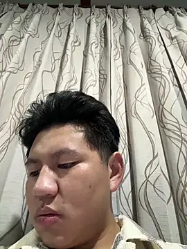 Snapshot of zhuendong000001 chatting on May 25, 2026, 12:55 pm zhuendong000001 online show from May 25, 2026, 12:55 pm